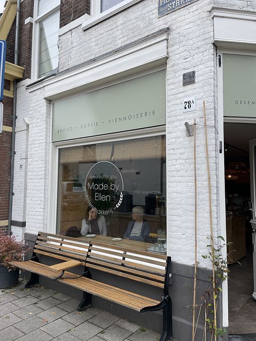 Outside  at Made By Ellen desembakkerij in Noord-holland