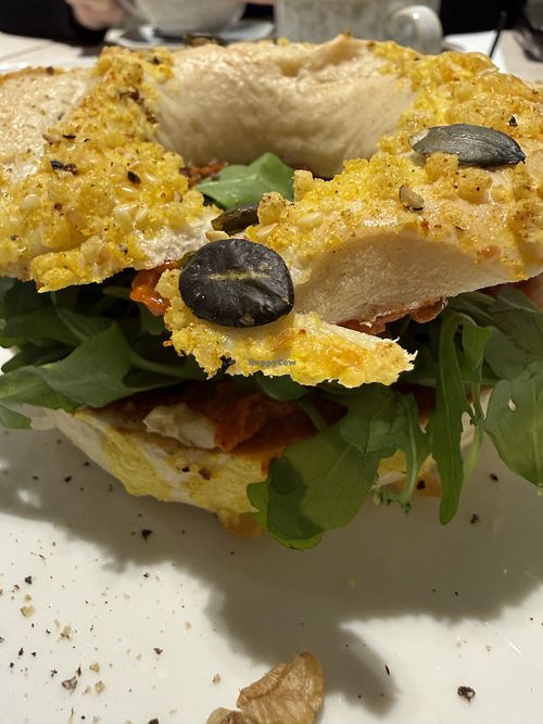 vegan bagel  at FRØ in Siegen