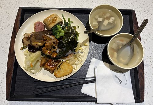 Came back for more food  at Minder Vegetarian QSquare Taipei Branch in Taipei