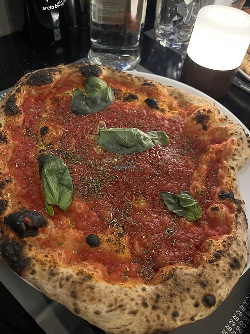 Pizza marinara  at da PONE in Zurich