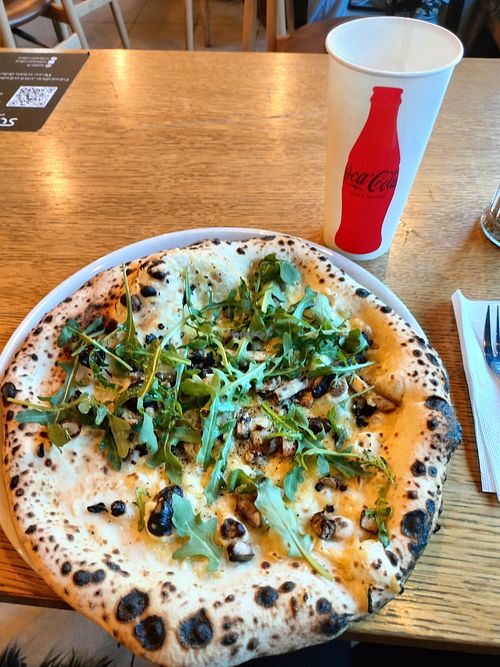 Vegan pizza with mushrooms (ai fungi). Specify vegan when ordering. at Sotto Pizza & Bar Turku in Varsinais-suomi