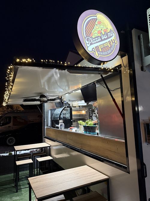 Jetzt auch mit Tischen.  at Pizza bei mir in Walsrode