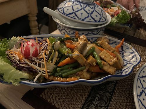 Phad Kaprao au tofu   at L'Éléphant Blanc in Tournai