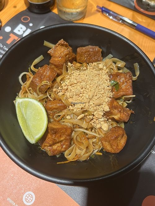 Vegan pad thai  at Nosh Padova - Asian Street Food in Padua