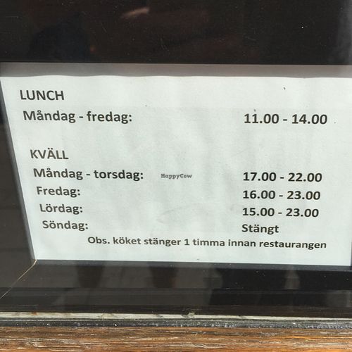 Opening hours at Wongs in Oerebro