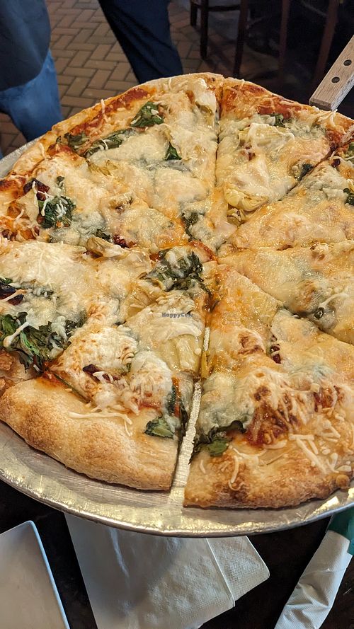 Gourmet veggie pizza with vegan cheese at Sonny's Italian Kitchen & Pizzeria in Sturgeon Bay