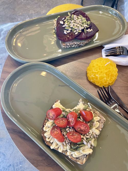 Vegan (hummus)  toast and avocado beet toast   at Grieta in Ciudad De México