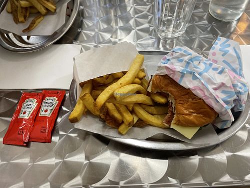 The Vegana Burger & Fries   at Bulla | Original Burgers & Fries in Comunidad Valenciana