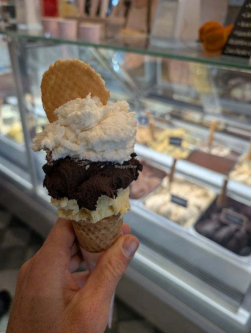  at La Bottega del Gelato in Puglia