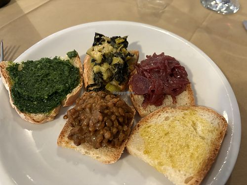 Vegan bruschettaa  at Ristorante Agrituristico Il Ciliegio in Toscana