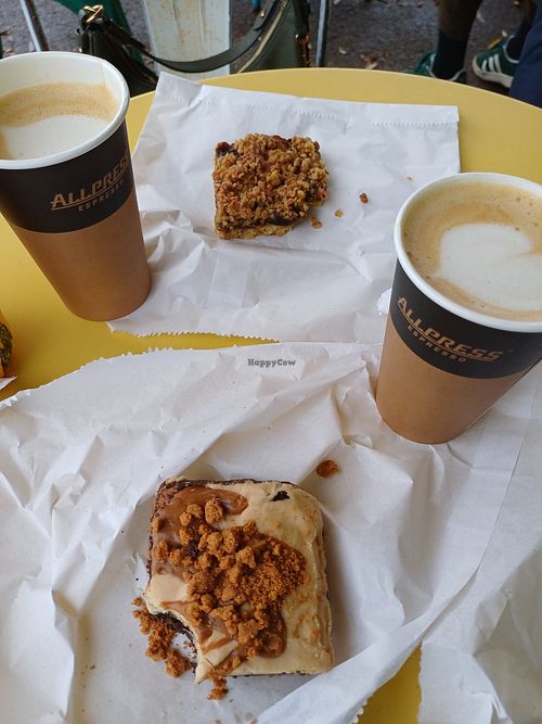 Delicious biscoff brownie and date slice with our gingerbread lattes. 😋 at Wired on Wheels in England