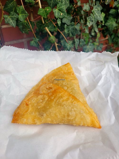 Mixed Veg Samosa. at Auntie's in England