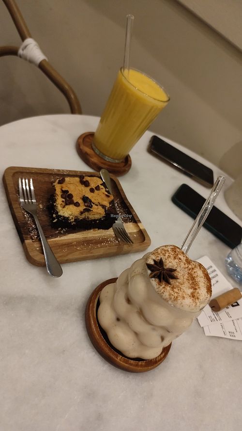 Chai latte, mango smootie and brookie at Kaffeehaus in Tetouan