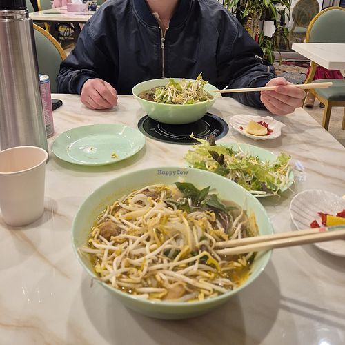 Pho and bo bun hue at Selina Hoang Lan Tinh Chay in Sunshine