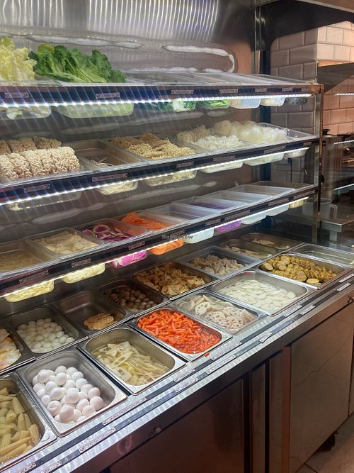 Choices for veggies, tofu, tempeh and noodles  at pan.pot in Województwo Dolnośląskie