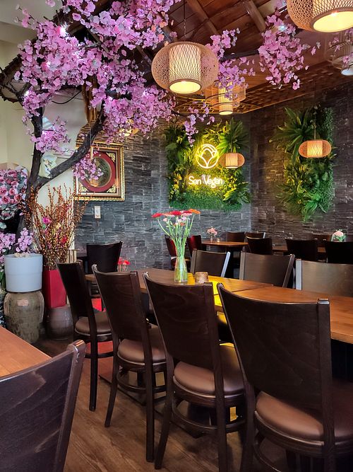 Eat-in space (wrong place, HappyCow won't let me delete the photo) at Sen Vegan in Halle