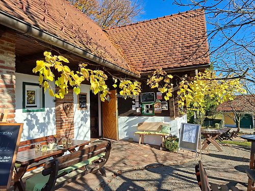 Location  at Buschenschank Kremser Keller in Gleinstaetten