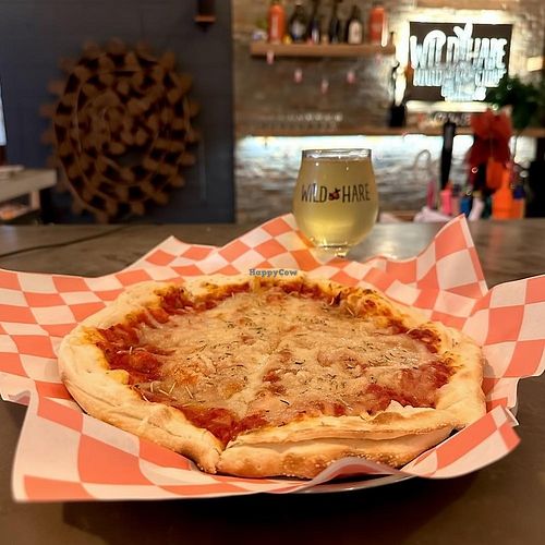 Vegan personal pizza at Wild Hare Cider at The Grainery in Warrenton