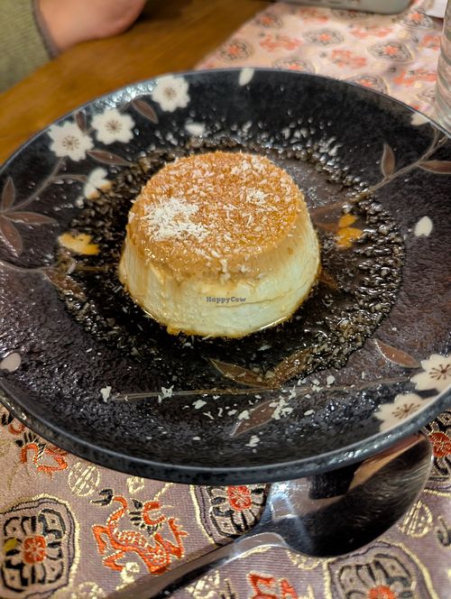 Creme caramel vegano al cocco at Vietnamonamour Ristorante con camere in Lombardia