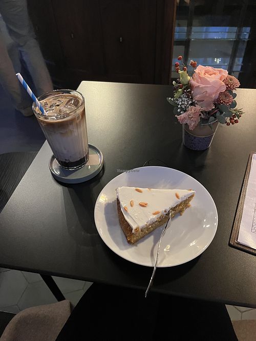 Veganer Karottenkuchen  at Café Schublade in Ulm