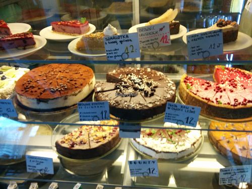 desserts at Vege Miasto in Warsaw