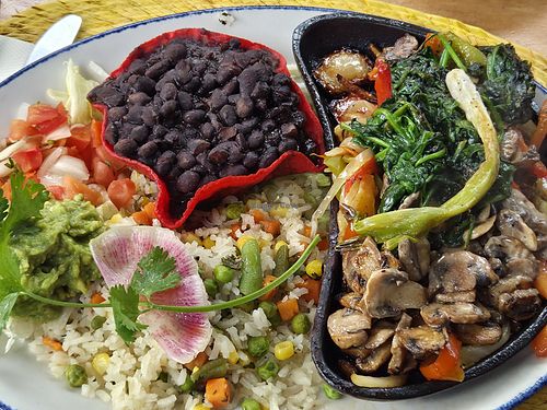 Sizzling fajitas at Barra Barra Saloon in San Diego