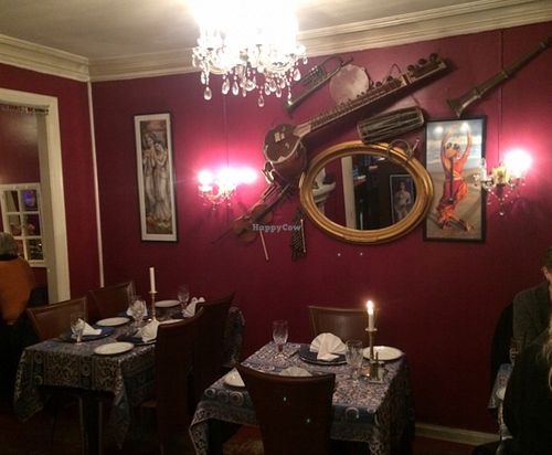 Inside at Lille Taste of Indian in Bergen