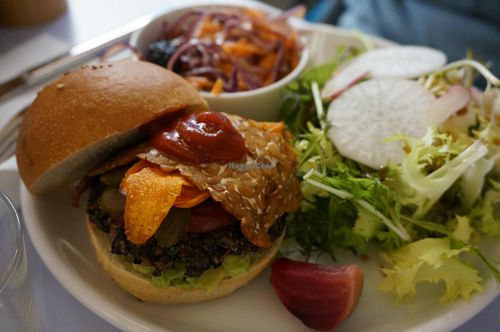 Burger (Vegan). at Hobbes in Paris
