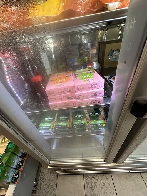   at Bathos Kipos in Athina