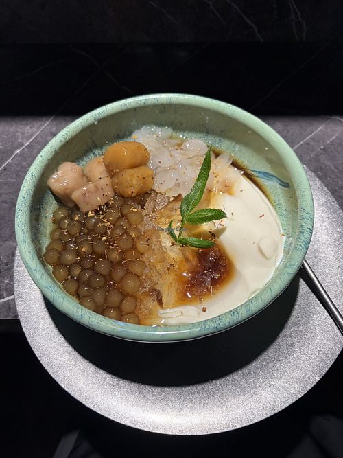 Edible leaf that tastes like passion fruit   at Zero Sense in Taipei City