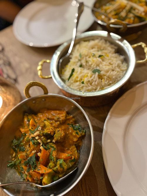 Gemüsecurry leicht scharf mit Reis at Mango South Asian Kitchen in Niedersachsen
