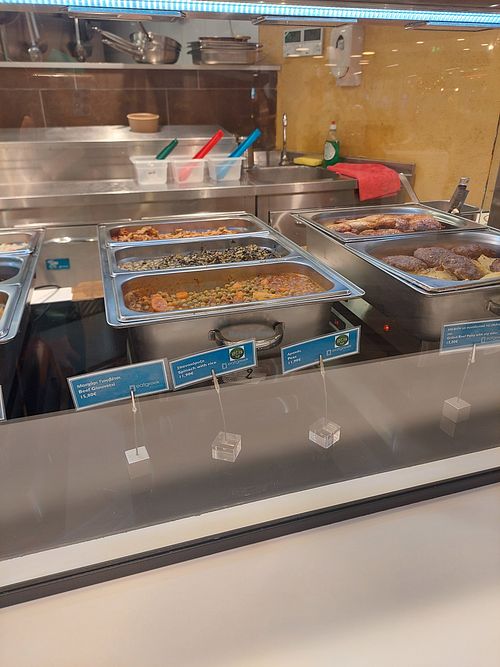 Green peas and spinach-rice at SKG - eatgreek in Thessaloniki