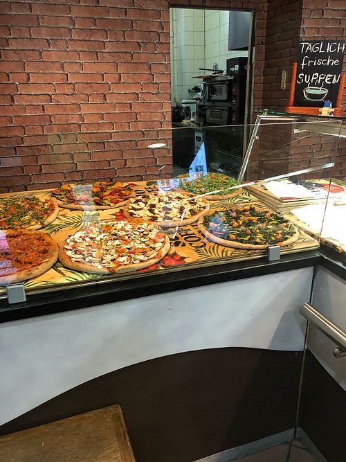 Pizza at Kiez Vegan - Kortestrasse in Berlin