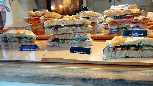 Some vegan options at Petit Café Tarragona in Catalunya