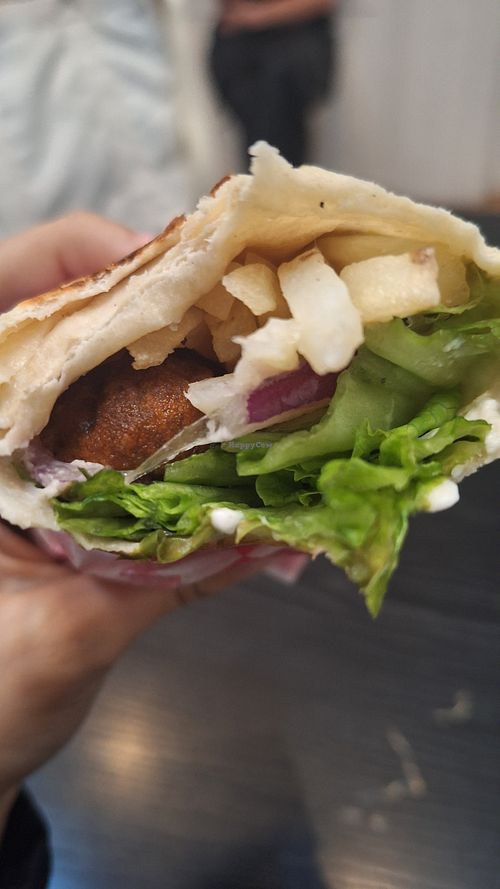 Burrito de falafel 🧆 at Burrito  Vegano in Ciudad De México