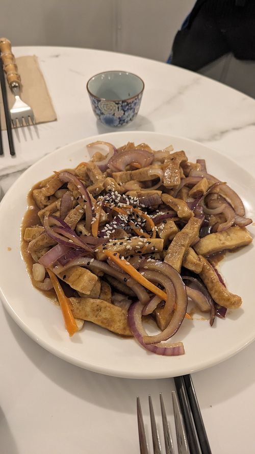 Hoisin vegetables+ tofu at Peony Café in England