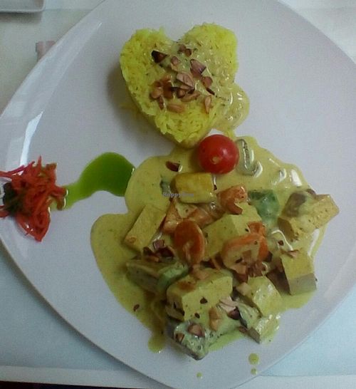 Delicious tofu curry from Malak - happiness on a plate! :-) at Malak in Santiago De Compostela