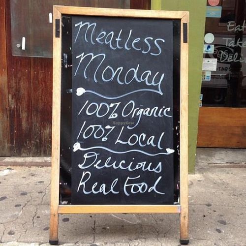 meatless Monday 100% vegan at GustOrganics in New York City