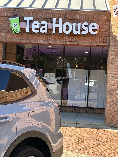 Place   at JJ Tea House in Mobile