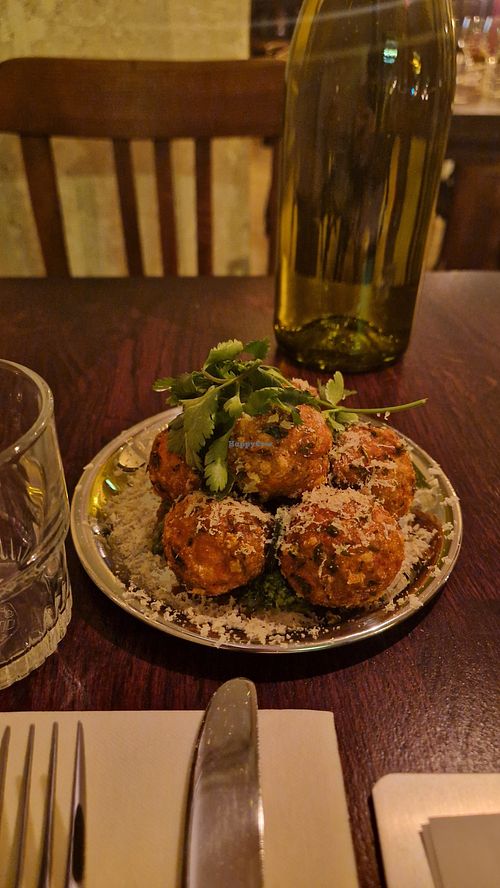 Fluffy Bouboules at Present in Paris