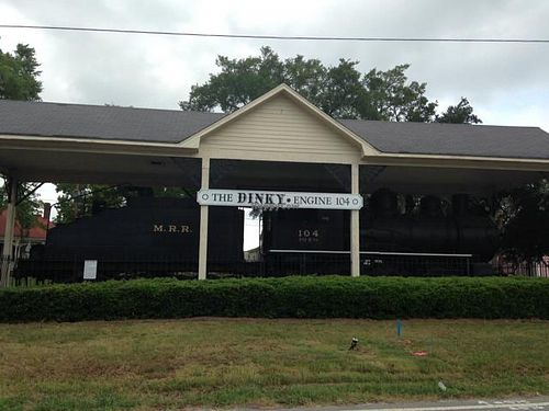 outside at E'lure Bistro in Conyers