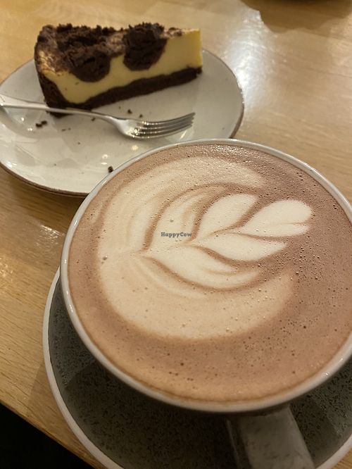 Kakao und Russischer Zupfkuchen  at Café Bergwald in Nordrhein-westfalen
