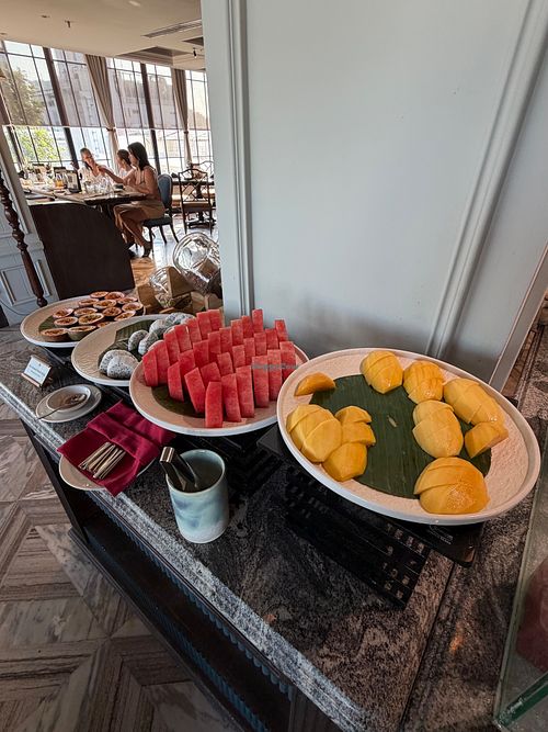 Various fruits at Ding Doong Restaurant in Hà Nội