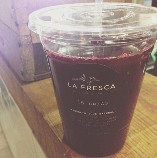 'Red Glow': beets, apple, lemon, cucumber & ginger at La Fresca in Guadalajara