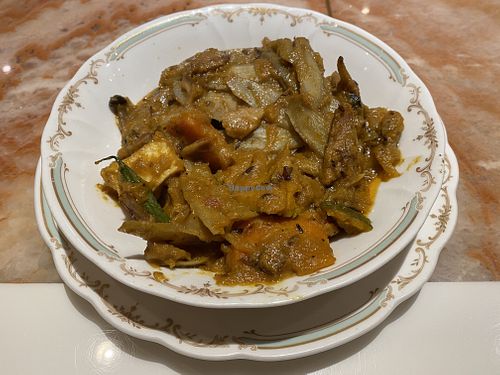 Vegan tofu and root vegetable curry at Nataraj - Ginza in Tokyo