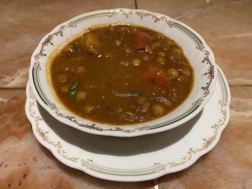 Vegan chickpea curry at Nataraj - Ginza in Tokyo