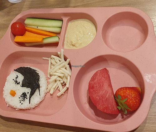 Vegan Bento box kids option at Paradise Resort Gold Coast in Surfers Paradise