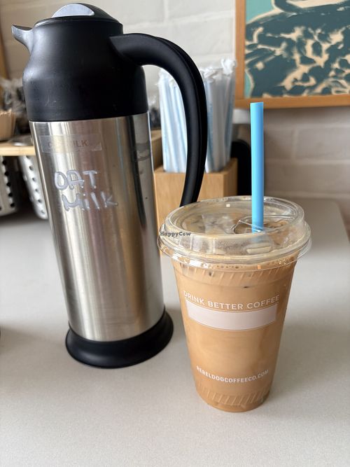 Oat milk available without requesting. I got the peppermint mocha with hep milk—it was very good    at Rebel Dog Coffee Co in Berlin