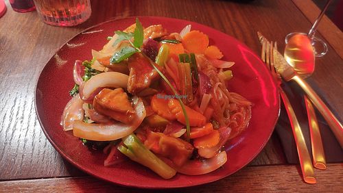 Pad See Ew Noodles mit Tofu at OT Restaurant Hamburg in Hamburg