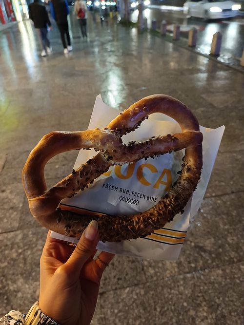 Courig con semini vari. at Luca in București